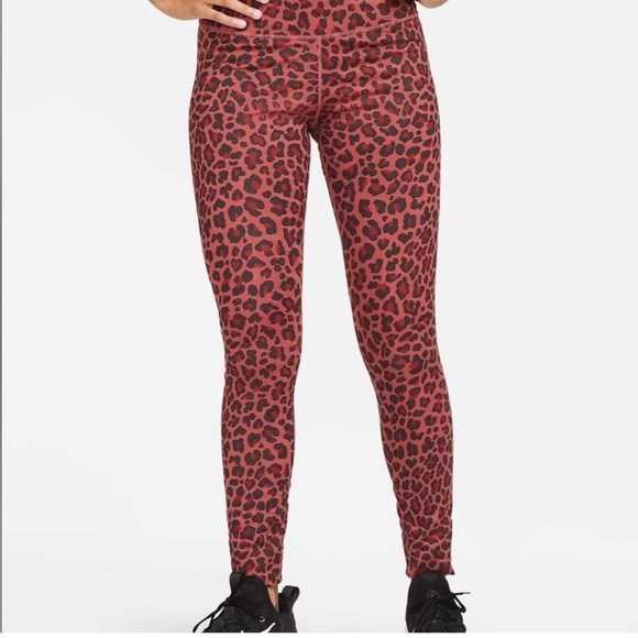 Nike Pants - Nike Womens One Dri-fit High Rise All Over Glitter Leopard Print Leggings XL